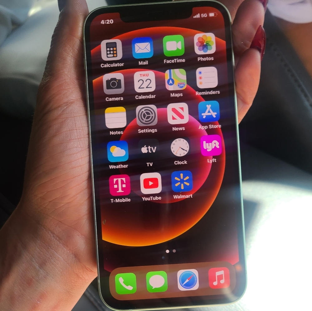 IPHONE 12